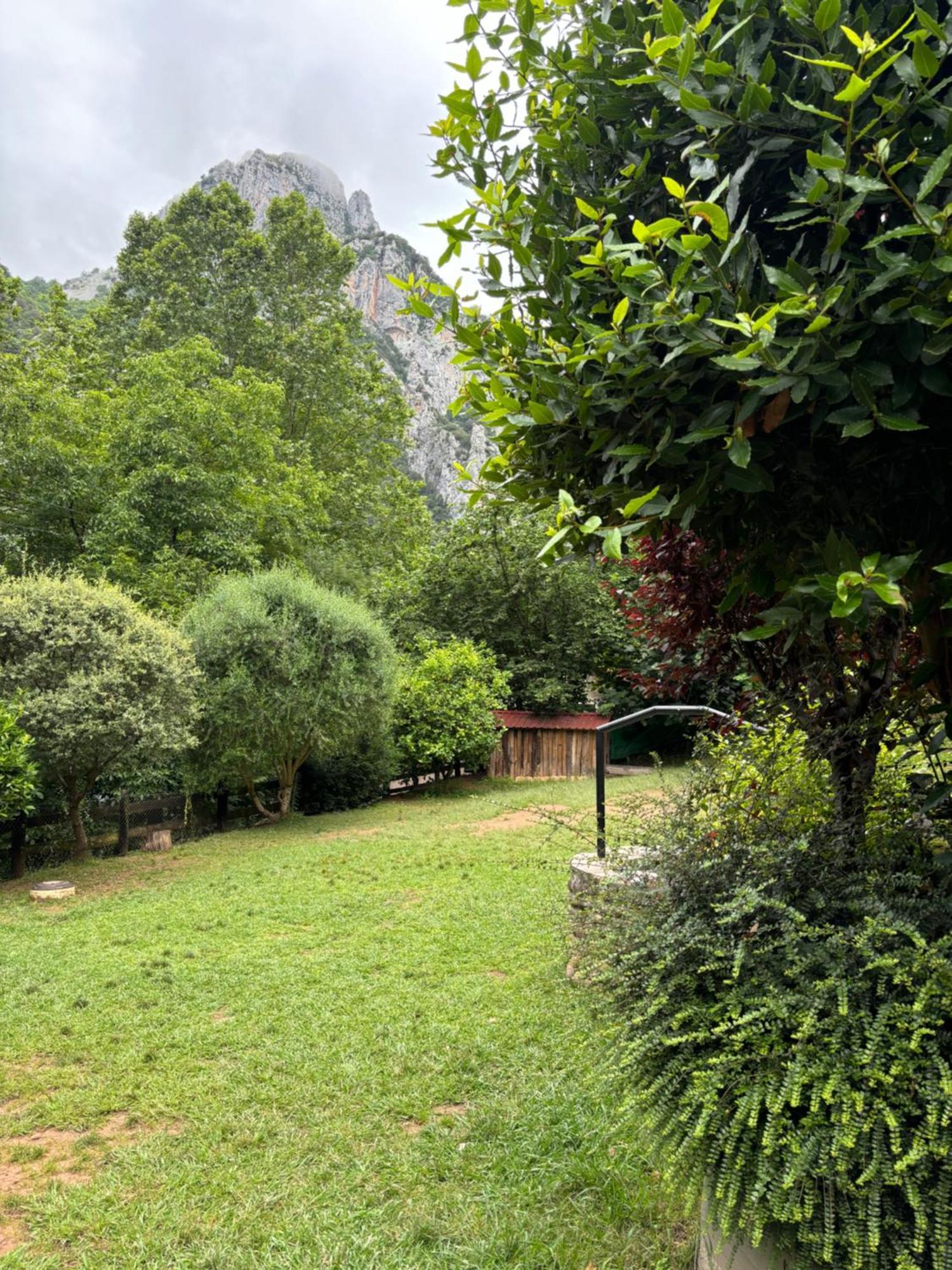 Albergue La Hermida Bagian luar foto